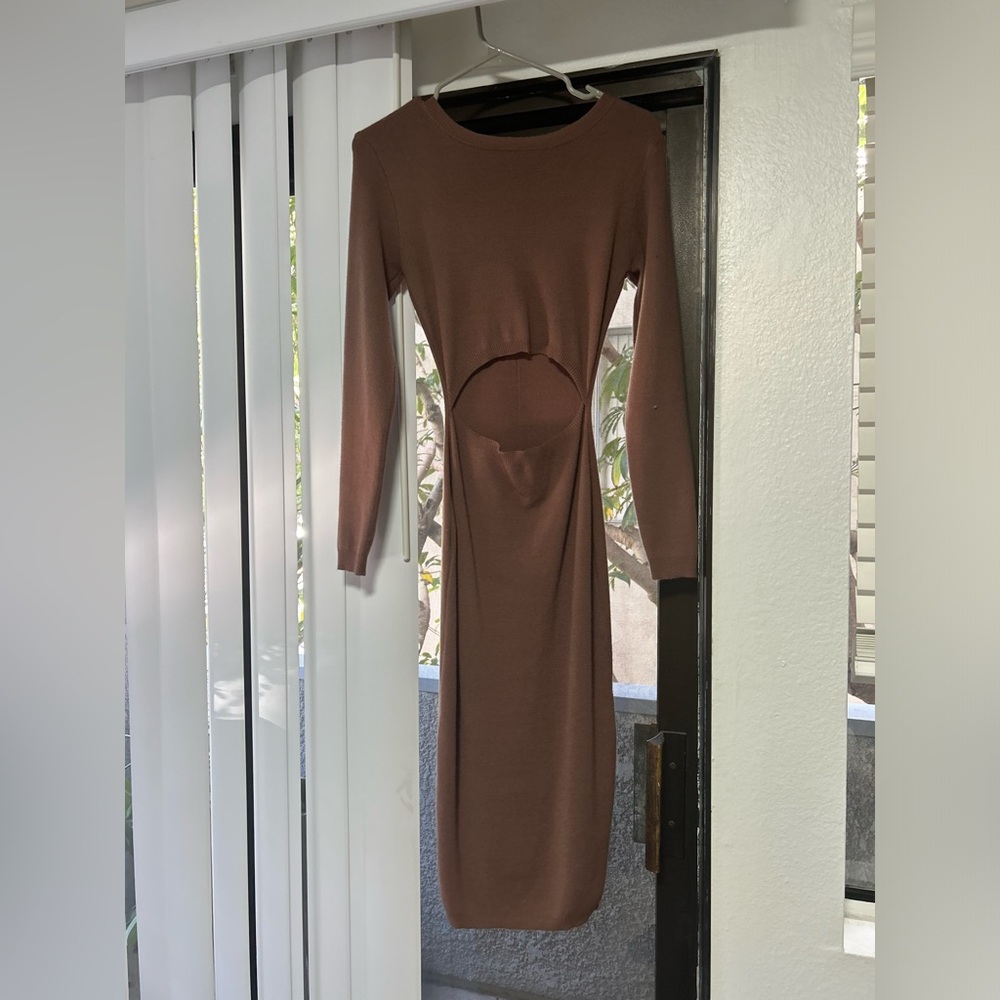 VICI | Long-Sleeved Dress